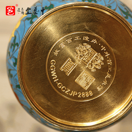 【中藝堂】张同禄 景泰蓝《故宫六珍·直颈瓶》纪念故宫建院90周年