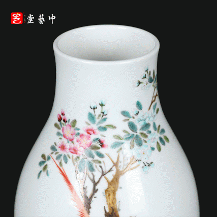 粉彩雉鸡玉壶春瓶 | 王辉大师珐琅彩雅作，瓶型圆润，绘工精细 | 雉鸡灵动，彩韵盎然