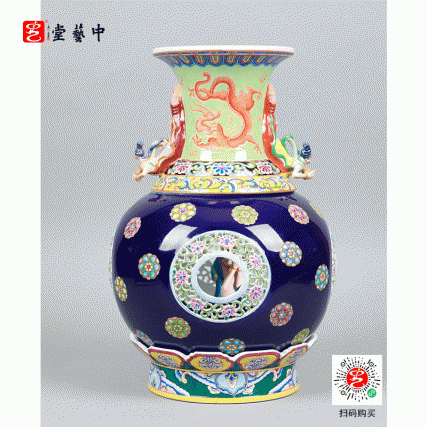 珐琅彩《撒花飞天尊》 | 王辉大师再造敦煌初唐321窟神韵 | 散花飞天环绕，莲窗内塑佛国，千年壁画“活”在瓷上